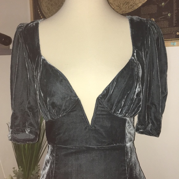 NWT Open back dress - Picture 2 of 8